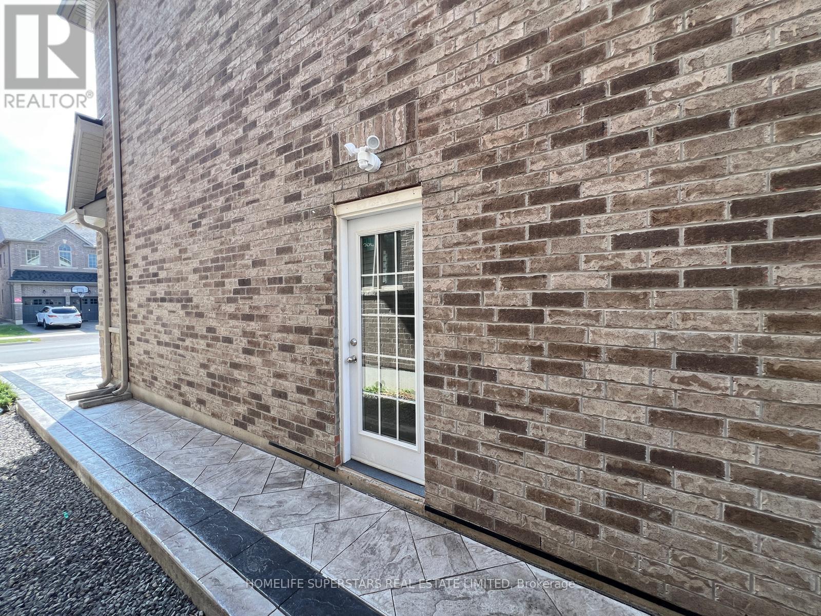 211 Granite Ridge Trail, Hamilton, Ontario  L8B 1Z1 - Photo 45 - X12356016