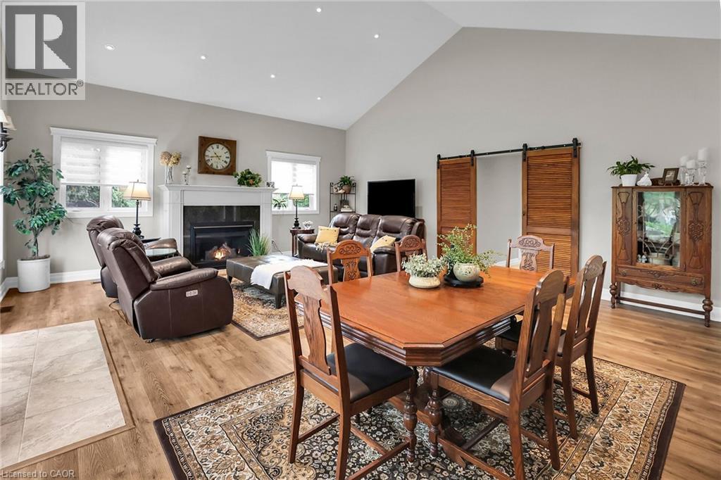 792 Old York Road, Burlington, Ontario  L7P 4X9 - Photo 13 - 40769955