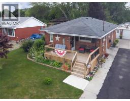 70 DUNVEGAN DRIVE, Chatham, Ontario