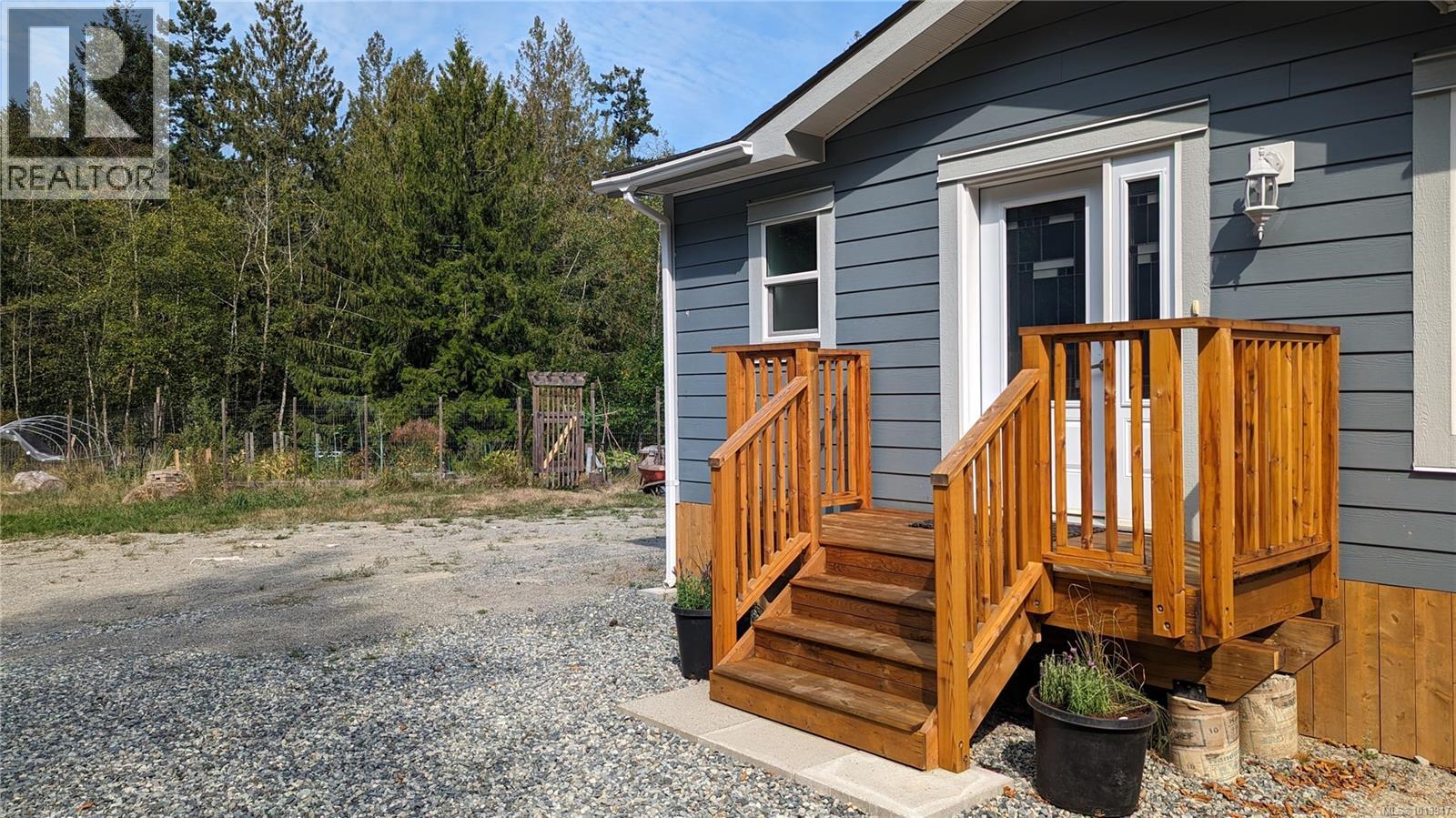 1040 Conville Rd, Gabriola Island, British Columbia  V0R 1X2 - Photo 4 - 1013947