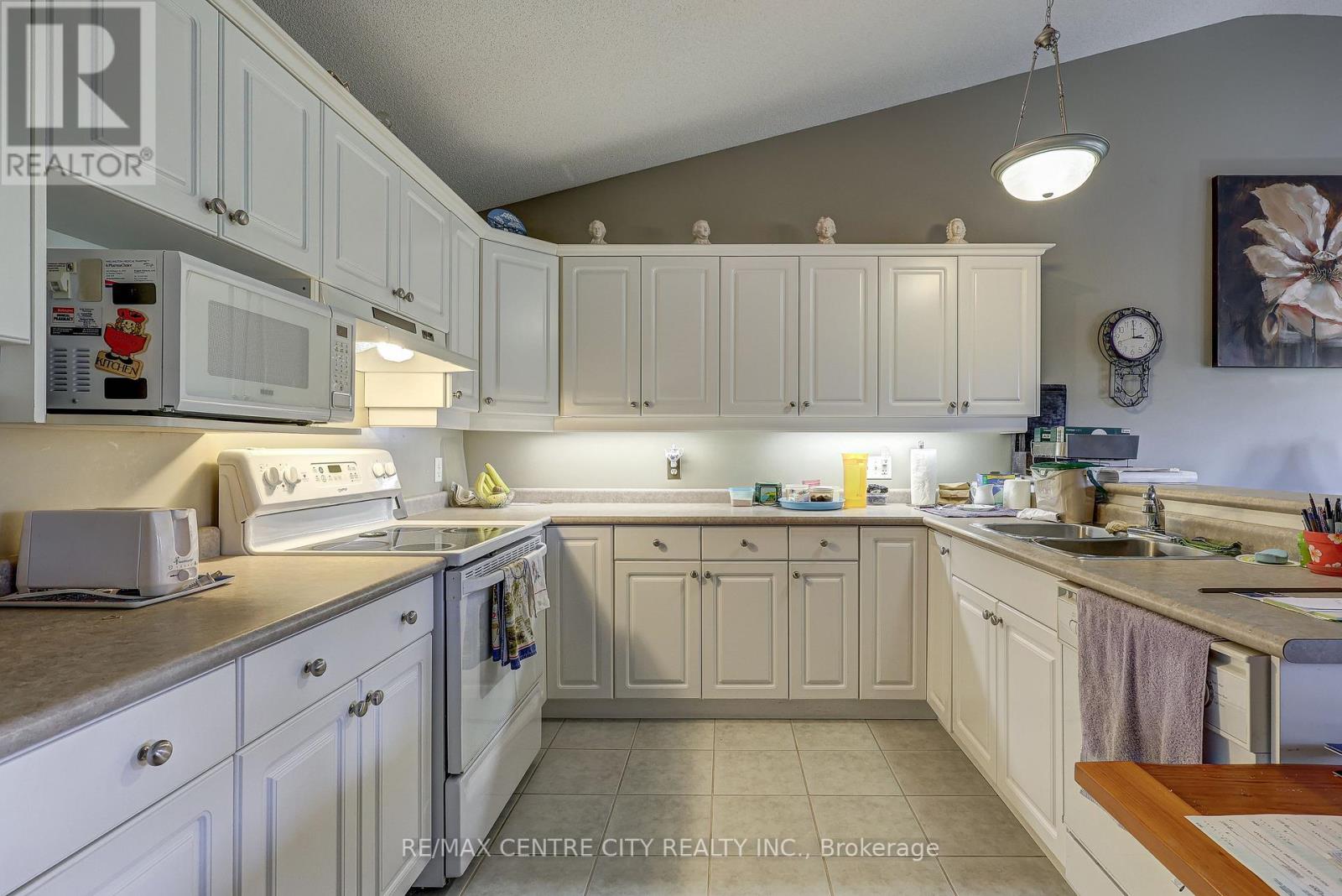 22 - 87 Donker Drive, St. Thomas, Ontario  N5P 4L2 - Photo 16 - X12404374