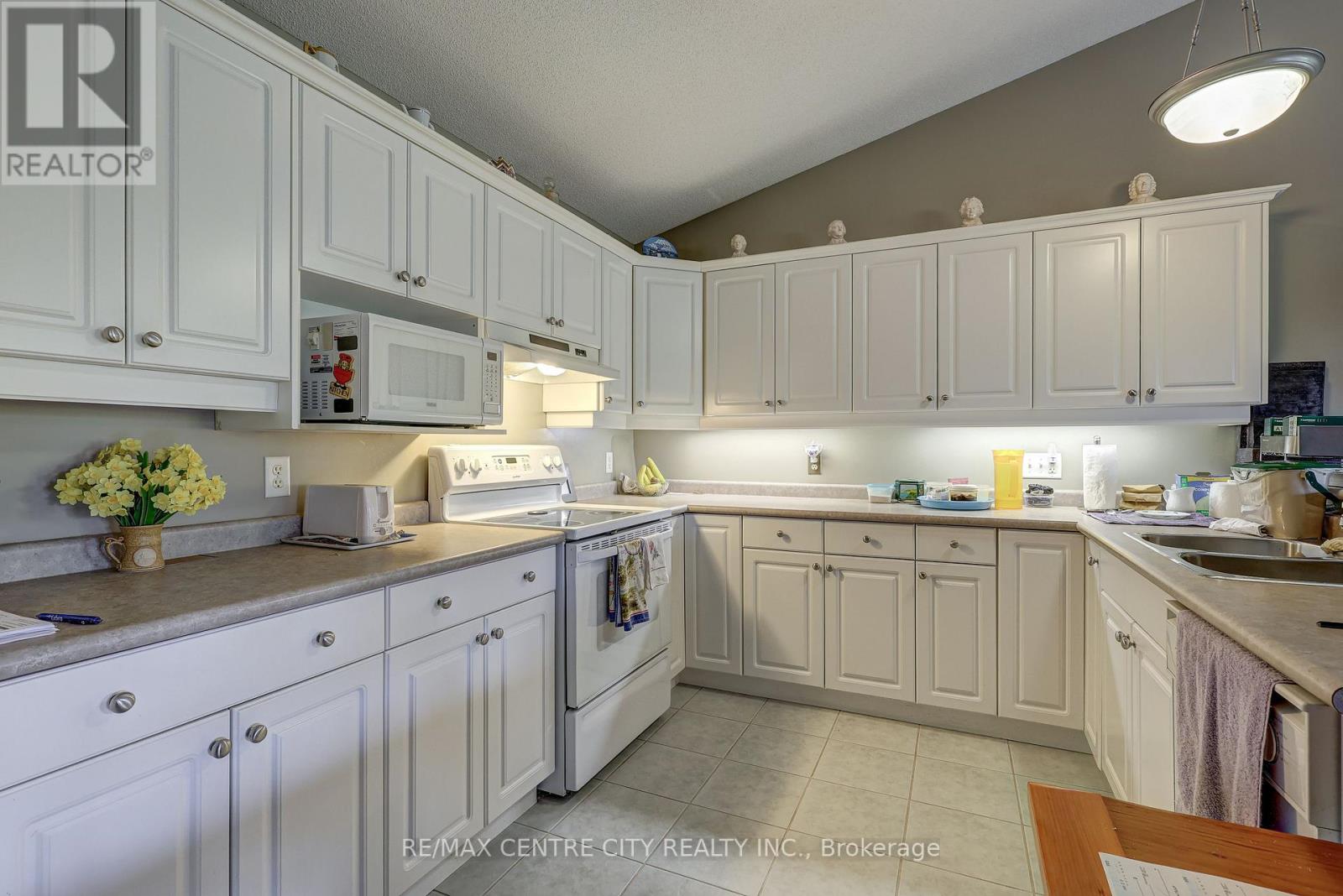 22 - 87 Donker Drive, St. Thomas, Ontario  N5P 4L2 - Photo 17 - X12404374