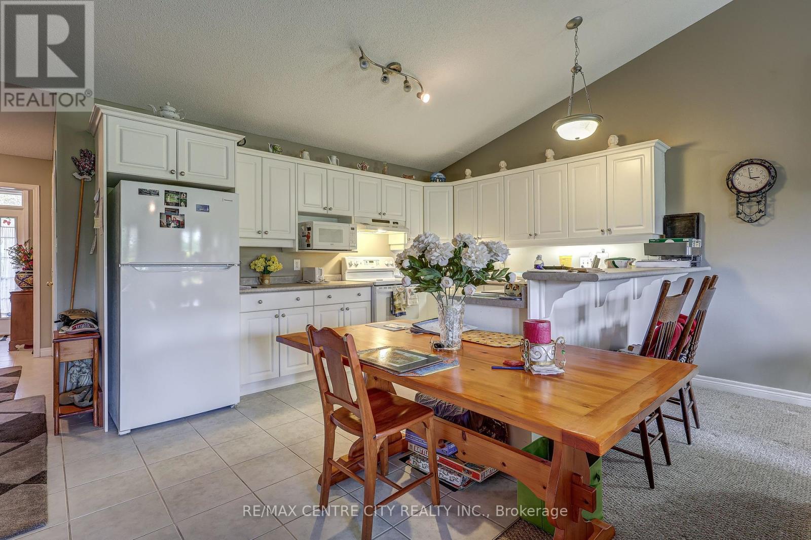 22 - 87 Donker Drive, St. Thomas, Ontario  N5P 4L2 - Photo 18 - X12404374