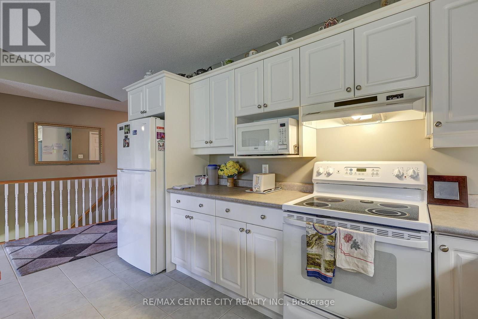 22 - 87 Donker Drive, St. Thomas, Ontario  N5P 4L2 - Photo 19 - X12404374