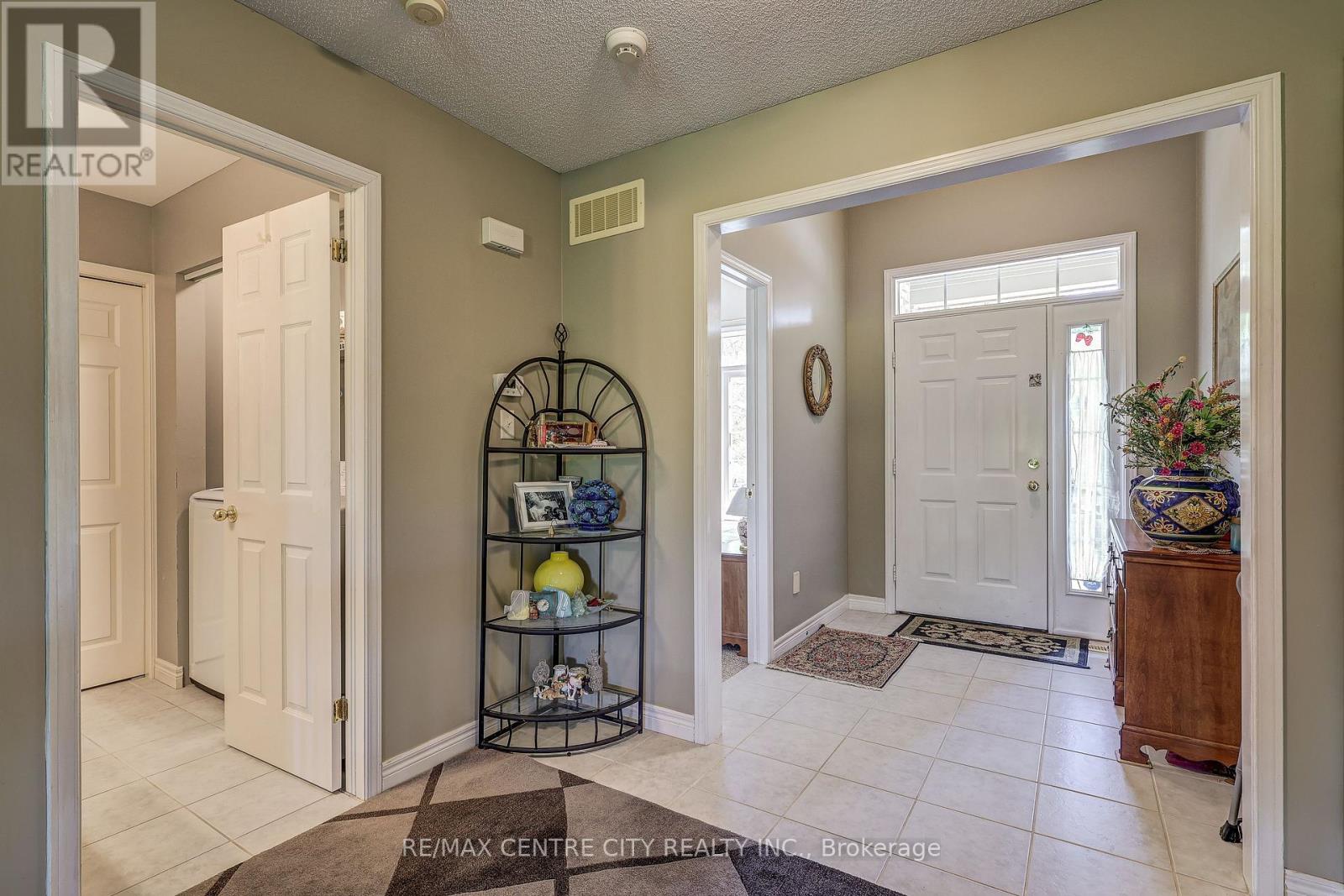22 - 87 Donker Drive, St. Thomas, Ontario  N5P 4L2 - Photo 8 - X12404374