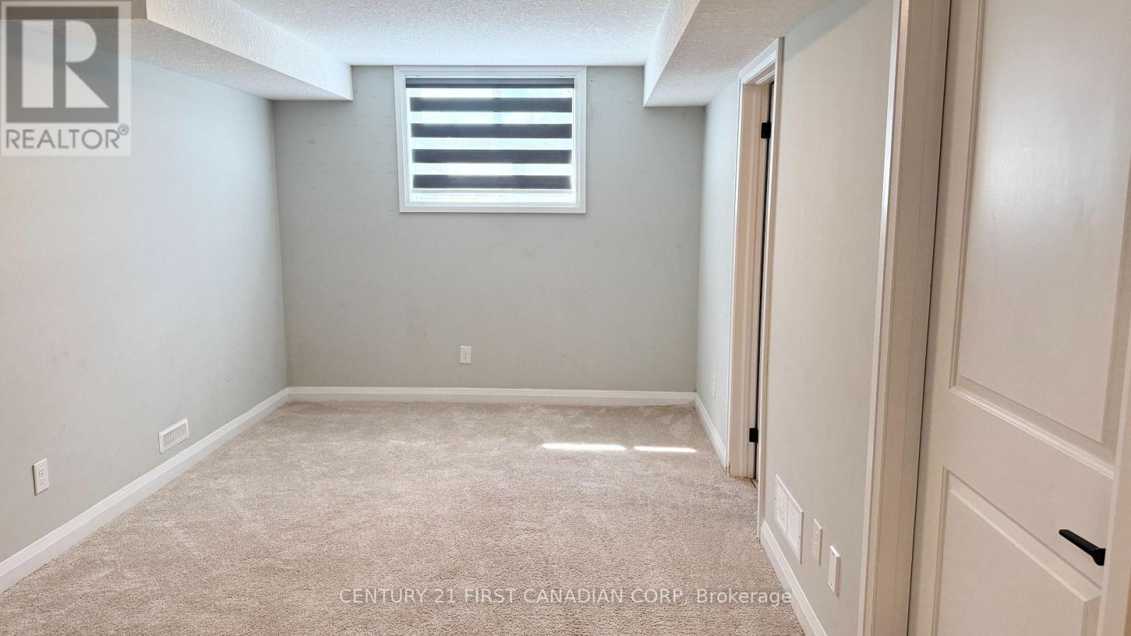 1814 Finley Crescent, London North, Ontario  N6G 0B4 - Photo 25 - X12404464