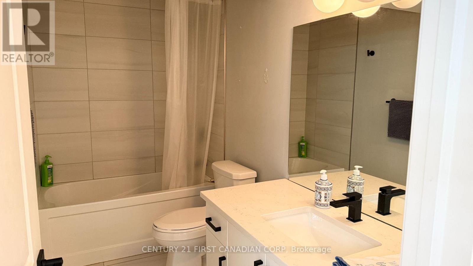 1814 Finley Crescent, London North, Ontario  N6G 0B4 - Photo 26 - X12404464