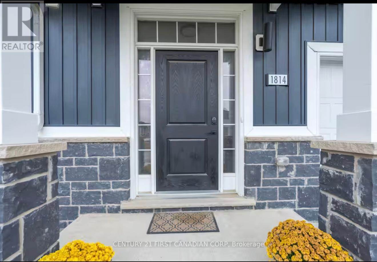 1814 Finley Crescent, London North, Ontario  N6G 0B4 - Photo 3 - X12404464