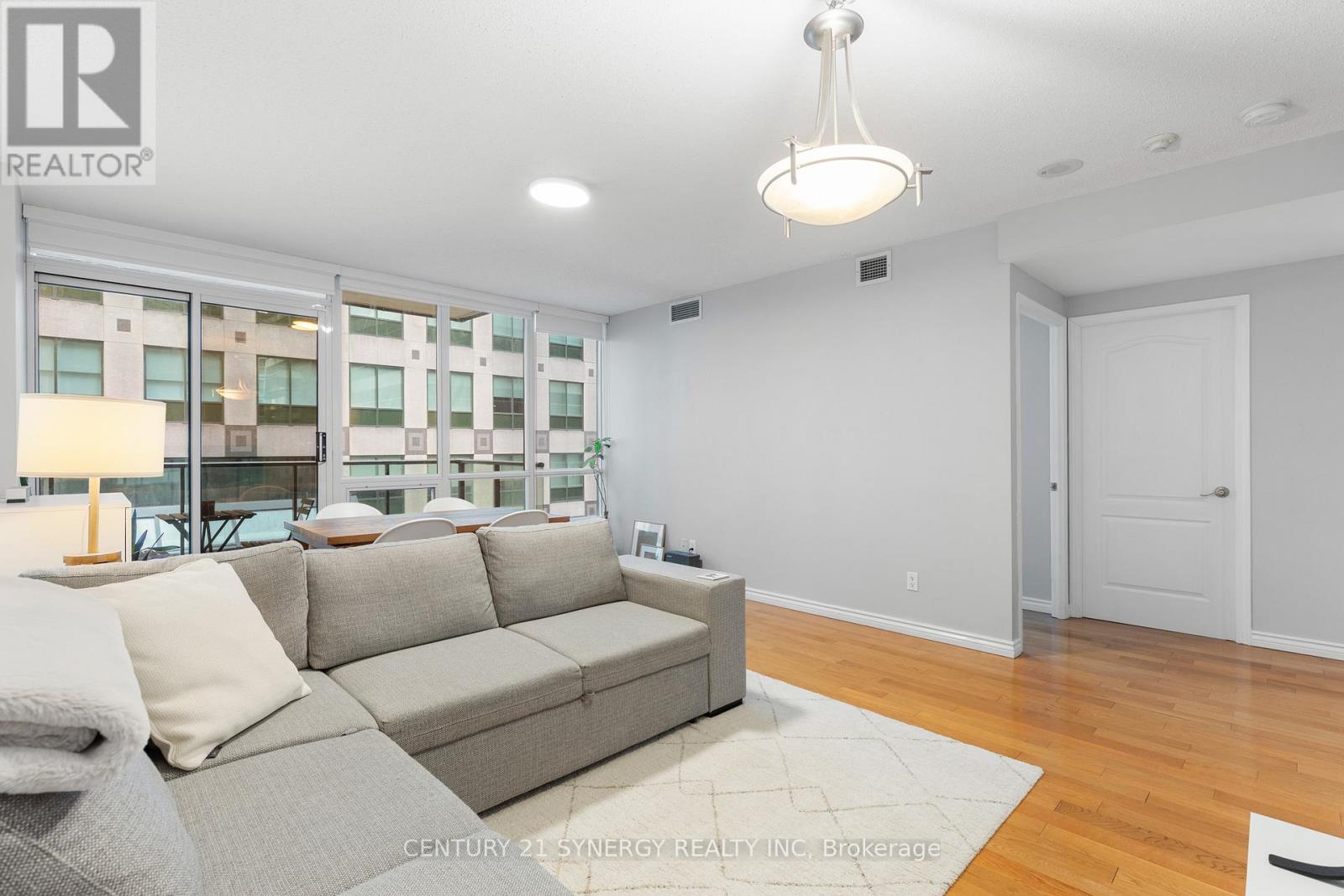 306 - 263 Wellington Street W, Toronto (Waterfront Communities), Ontario  M5V 3E6 - Photo 8 - C12404503