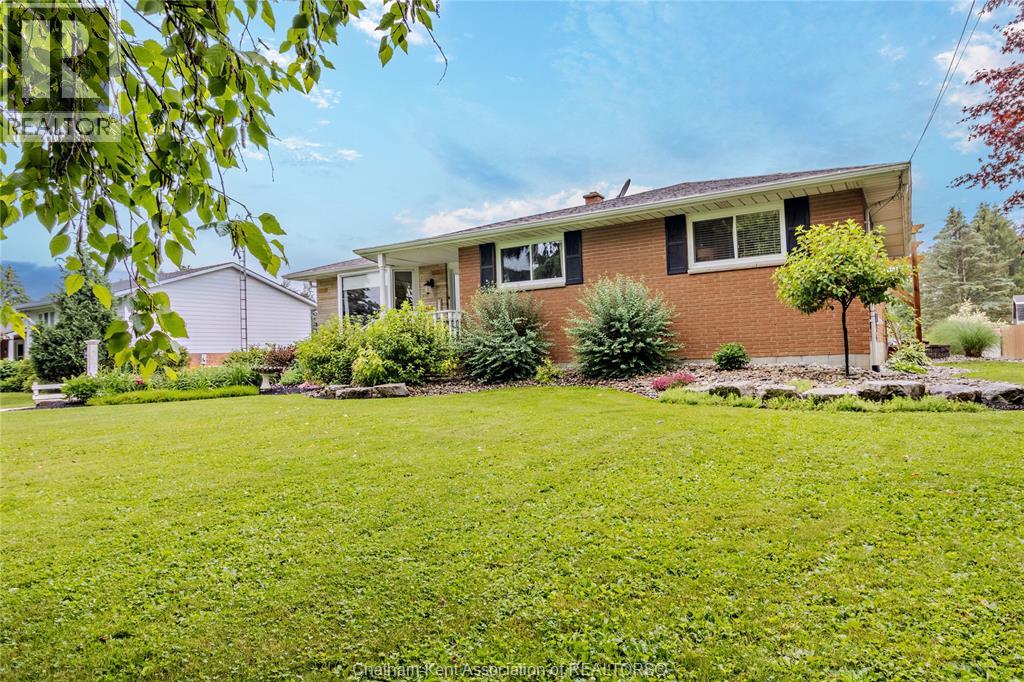 424 Gregory Drive East, Chatham, Ontario  N7M 5J7 - Photo 4 - 25023455