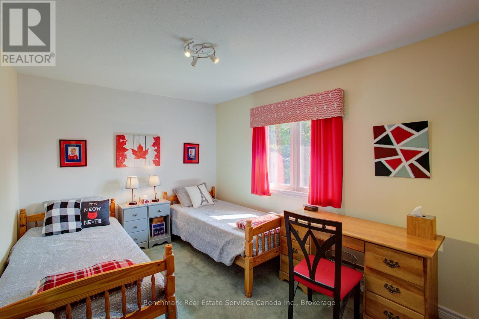 10 Oakwood Court, St. Marys, Ontario  N4X 1A5 - Photo 19 - X12404358