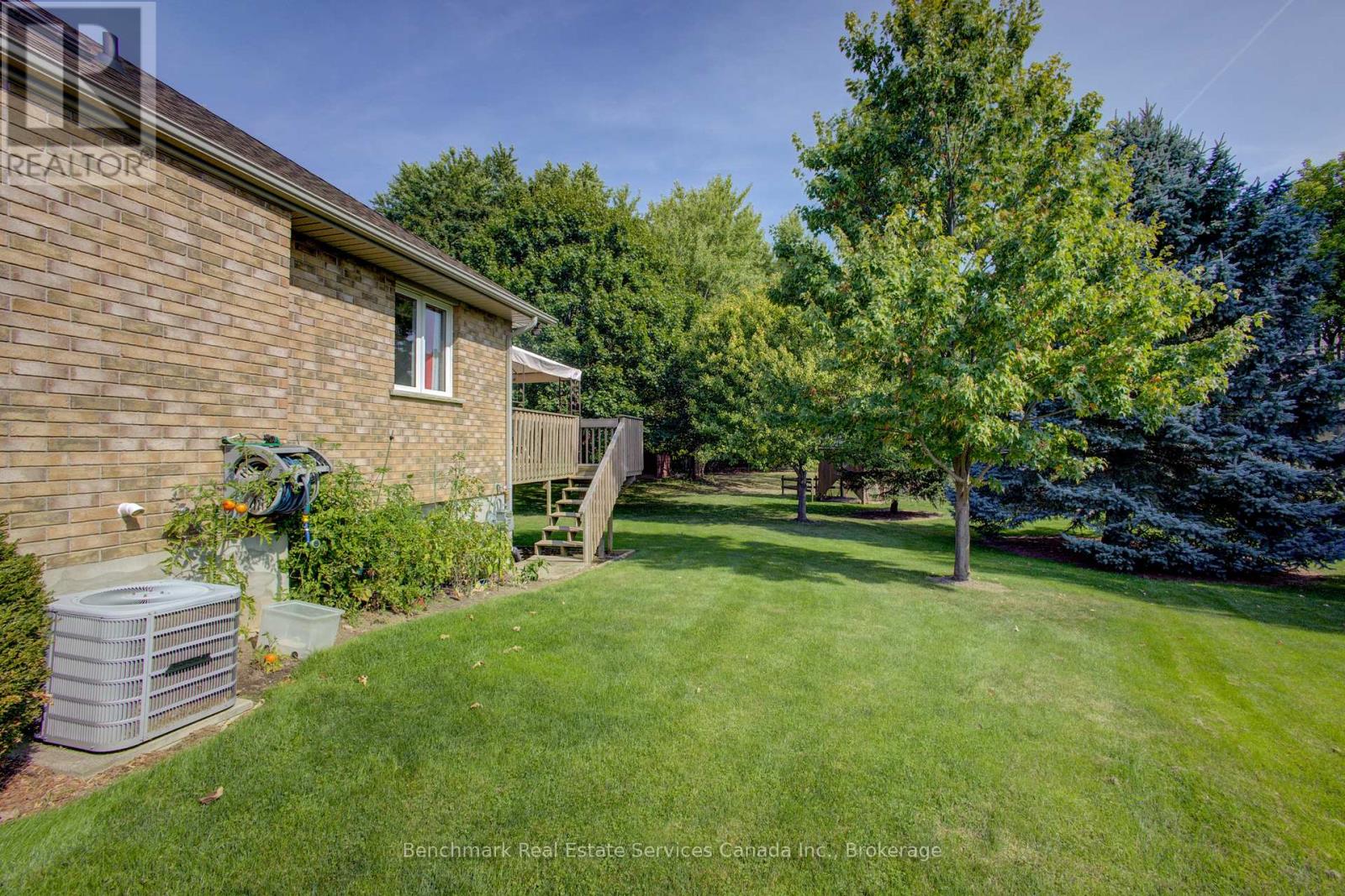 10 Oakwood Court, St. Marys, Ontario  N4X 1A5 - Photo 38 - X12404358