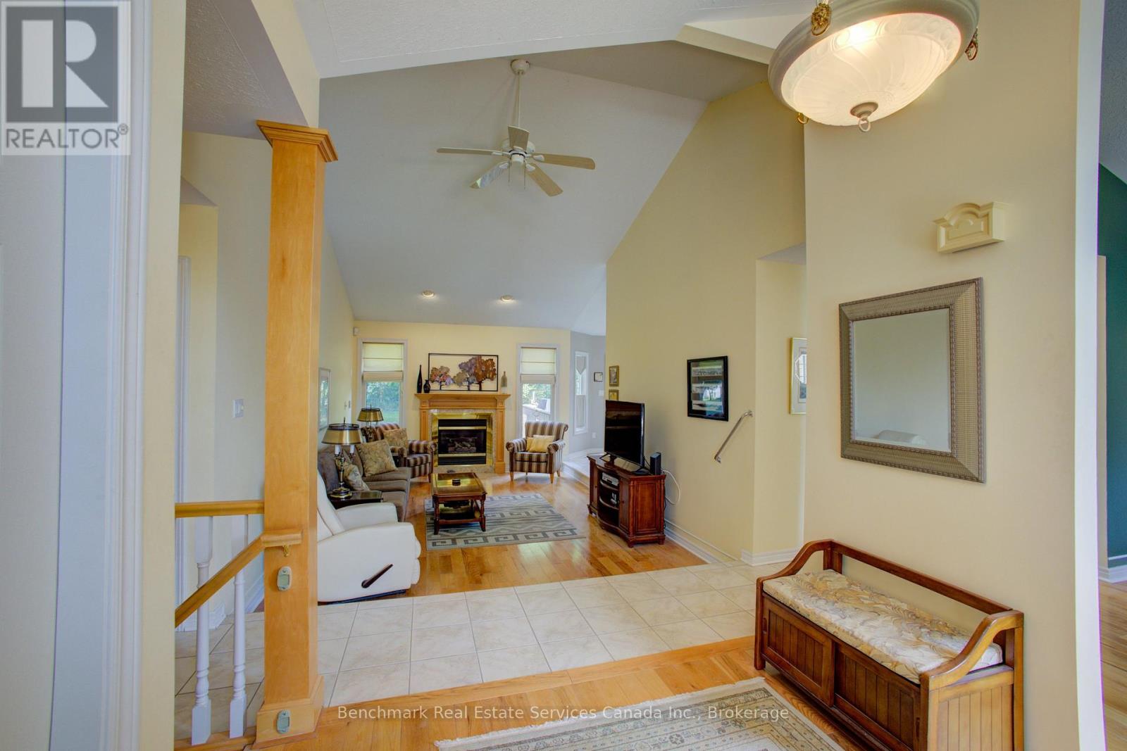 10 Oakwood Court, St. Marys, Ontario  N4X 1A5 - Photo 4 - X12404358