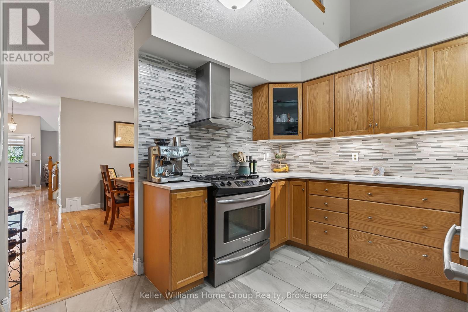 89 Schroder Crescent, Guelph, Ontario  N1E 7B4 - Photo 9 - X12404392