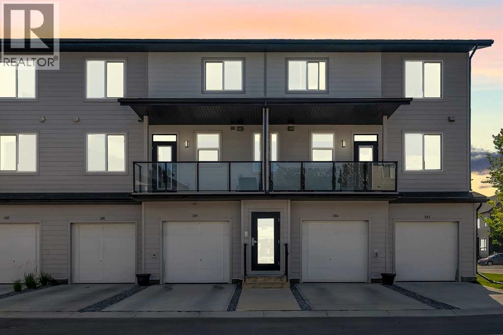 Property at 203, 525 Redstone Walk NE image 5
