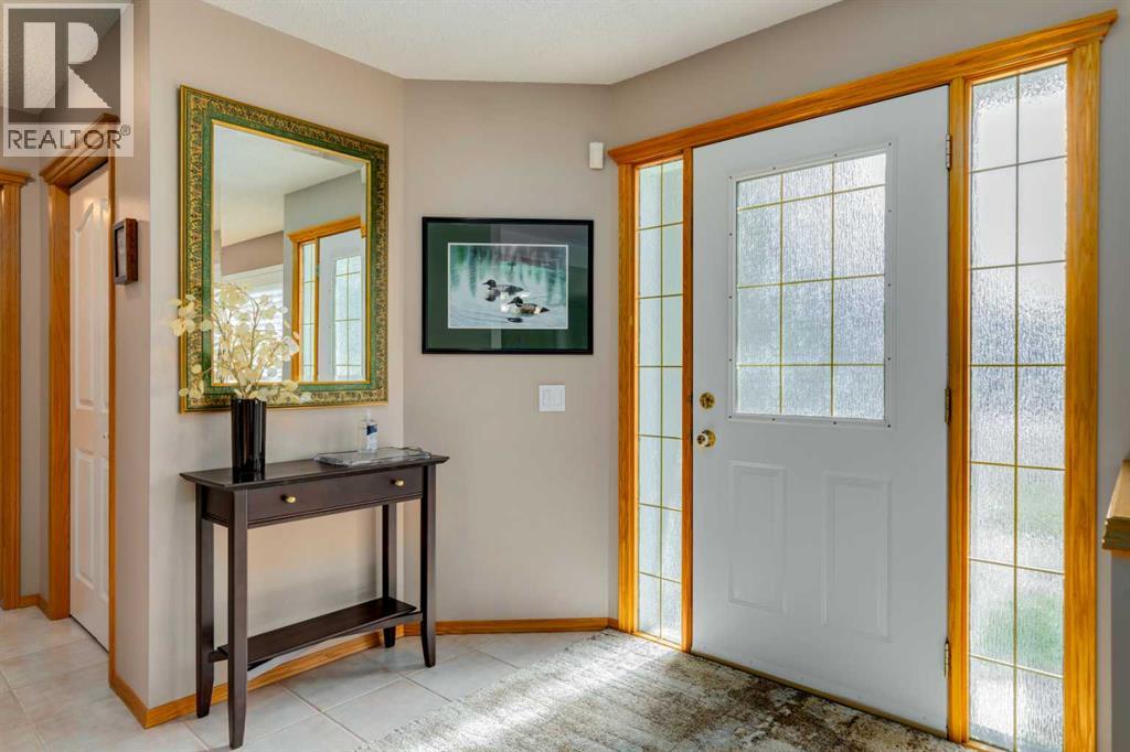 Property at 537 Sierra Madre Court SW image 4