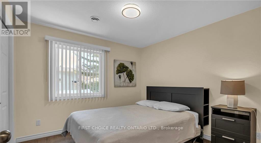 1547 Vercheres Street, Ottawa, Ontario  K1C 7C7 - Photo 21 - X12404404
