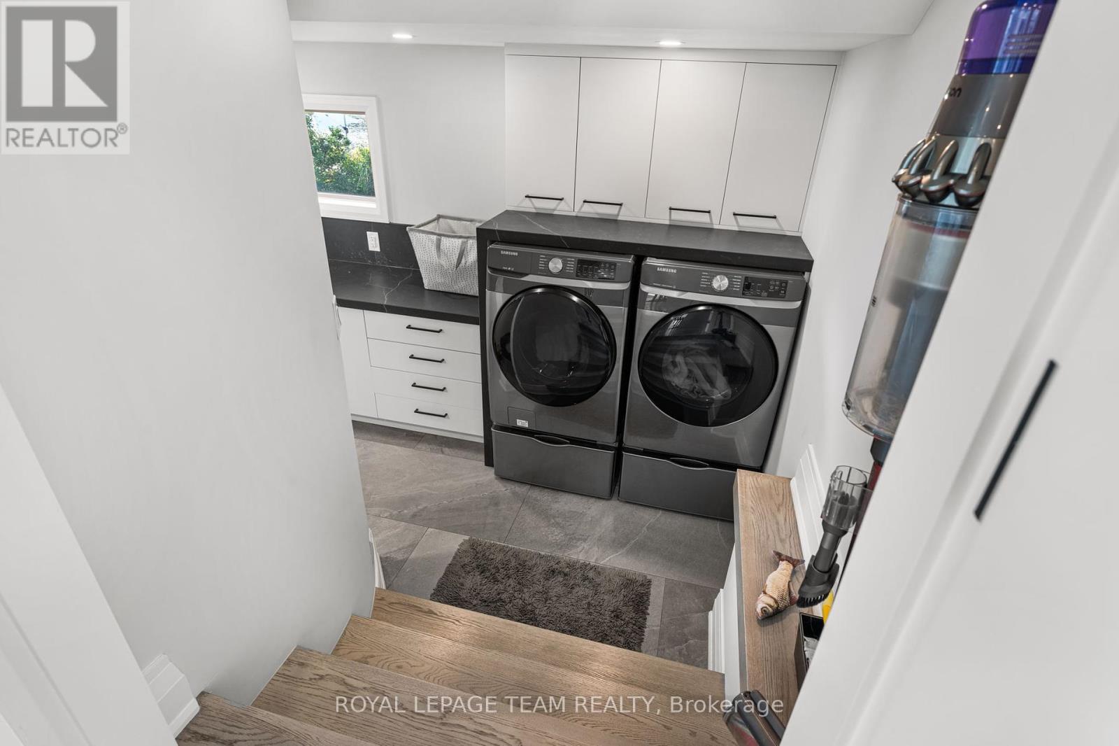 2318 Summerside Drive, Ottawa, Ontario  K4M 1B4 - Photo 16 - X12404457
