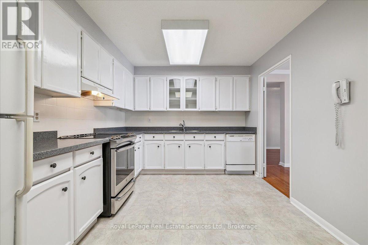 508 - 2185 Marine Drive, Oakville, Ontario  L6L 5L6 - Photo 15 - W12404347