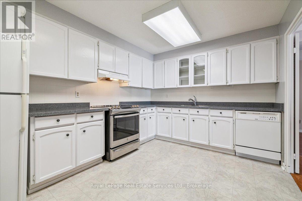 508 - 2185 Marine Drive, Oakville, Ontario  L6L 5L6 - Photo 16 - W12404347