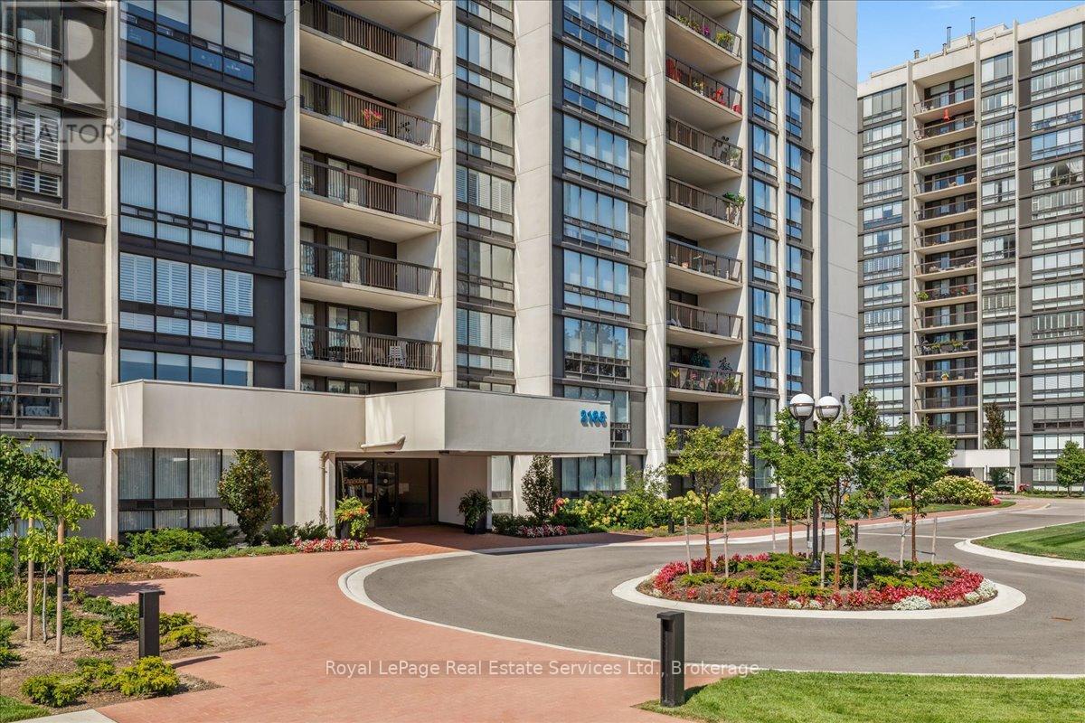 508 - 2185 Marine Drive, Oakville, Ontario  L6L 5L6 - Photo 2 - W12404347