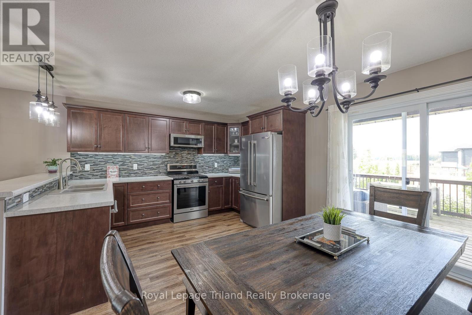 34 Tartan Drive, Zorra, Ontario  N0J 1J0 - Photo 11 - X12404359