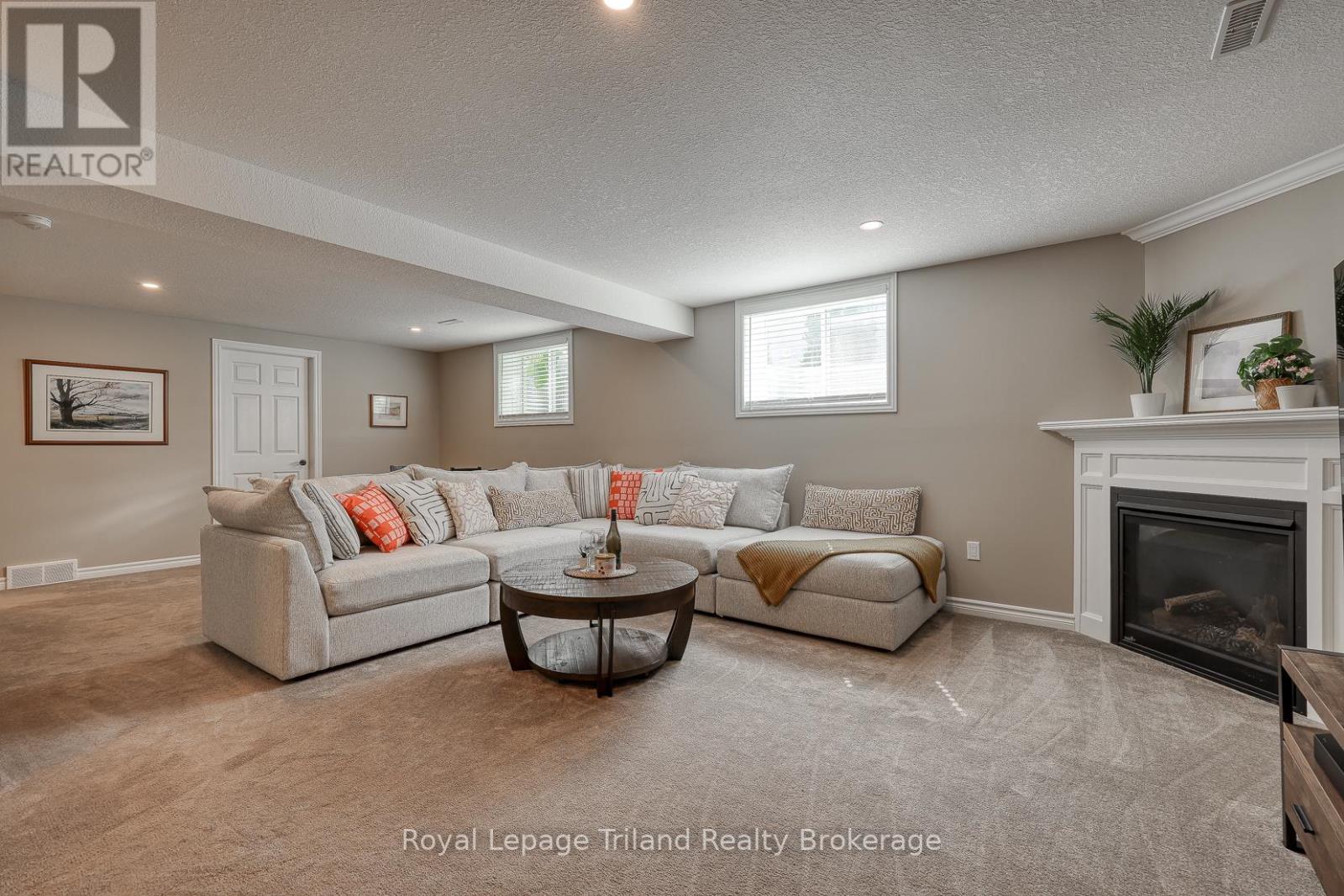 34 Tartan Drive, Zorra, Ontario  N0J 1J0 - Photo 24 - X12404359
