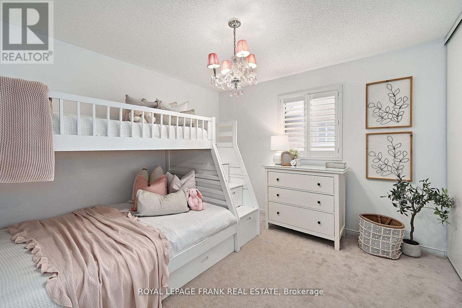 54 Gartshore Drive, Whitby, Ontario  L1P 1N6 - Photo 28 - E12404416