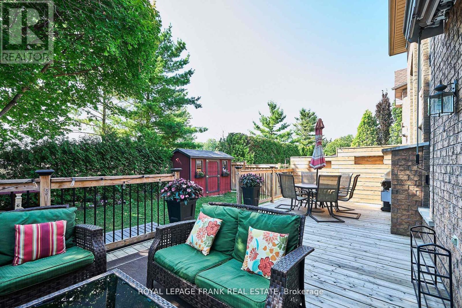 54 Gartshore Drive, Whitby, Ontario  L1P 1N6 - Photo 39 - E12404416