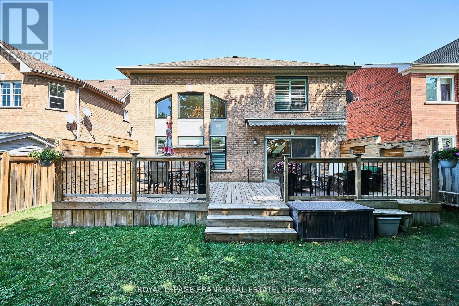 54 Gartshore Drive, Whitby, Ontario  L1P 1N6 - Photo 41 - E12404416