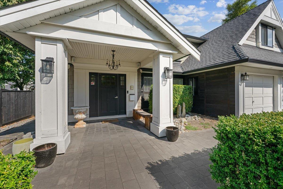 15229 111a Avenue, Surrey, British Columbia  V3R 0G4 - Photo 3 - R3047715