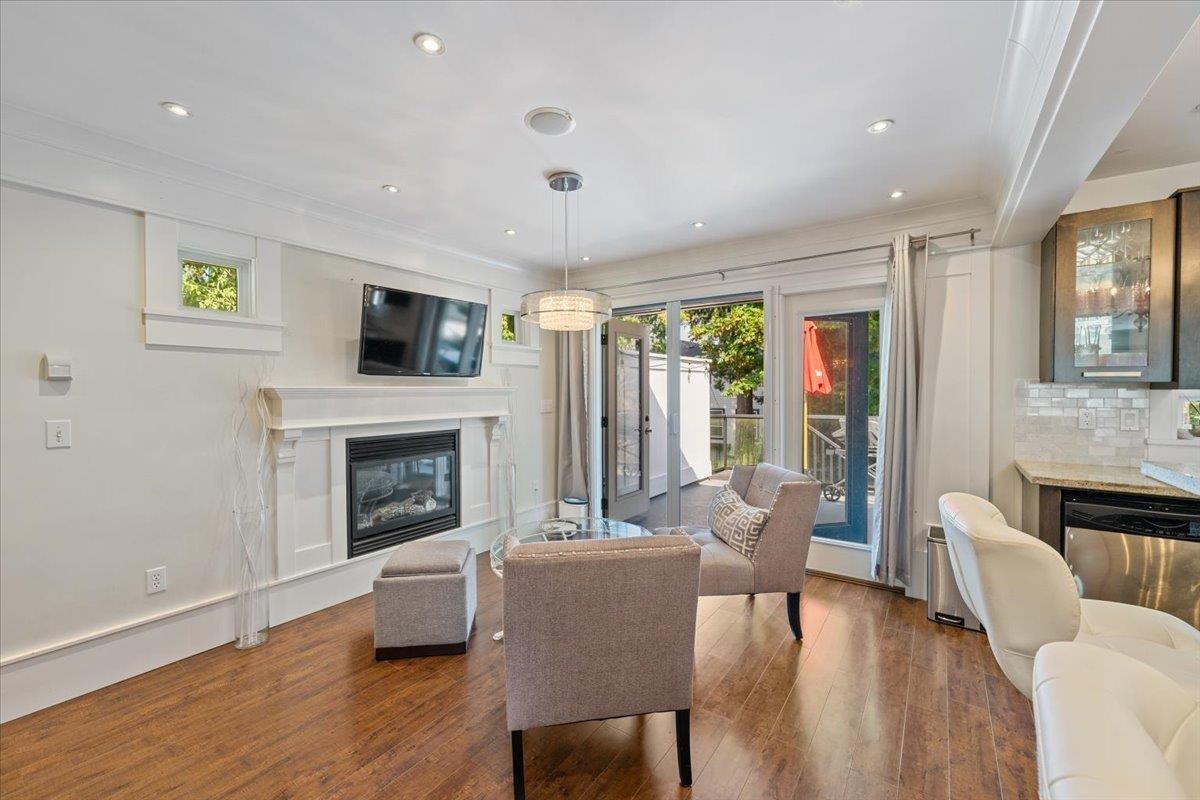 15229 111a Avenue, Surrey, British Columbia  V3R 0G4 - Photo 9 - R3047715