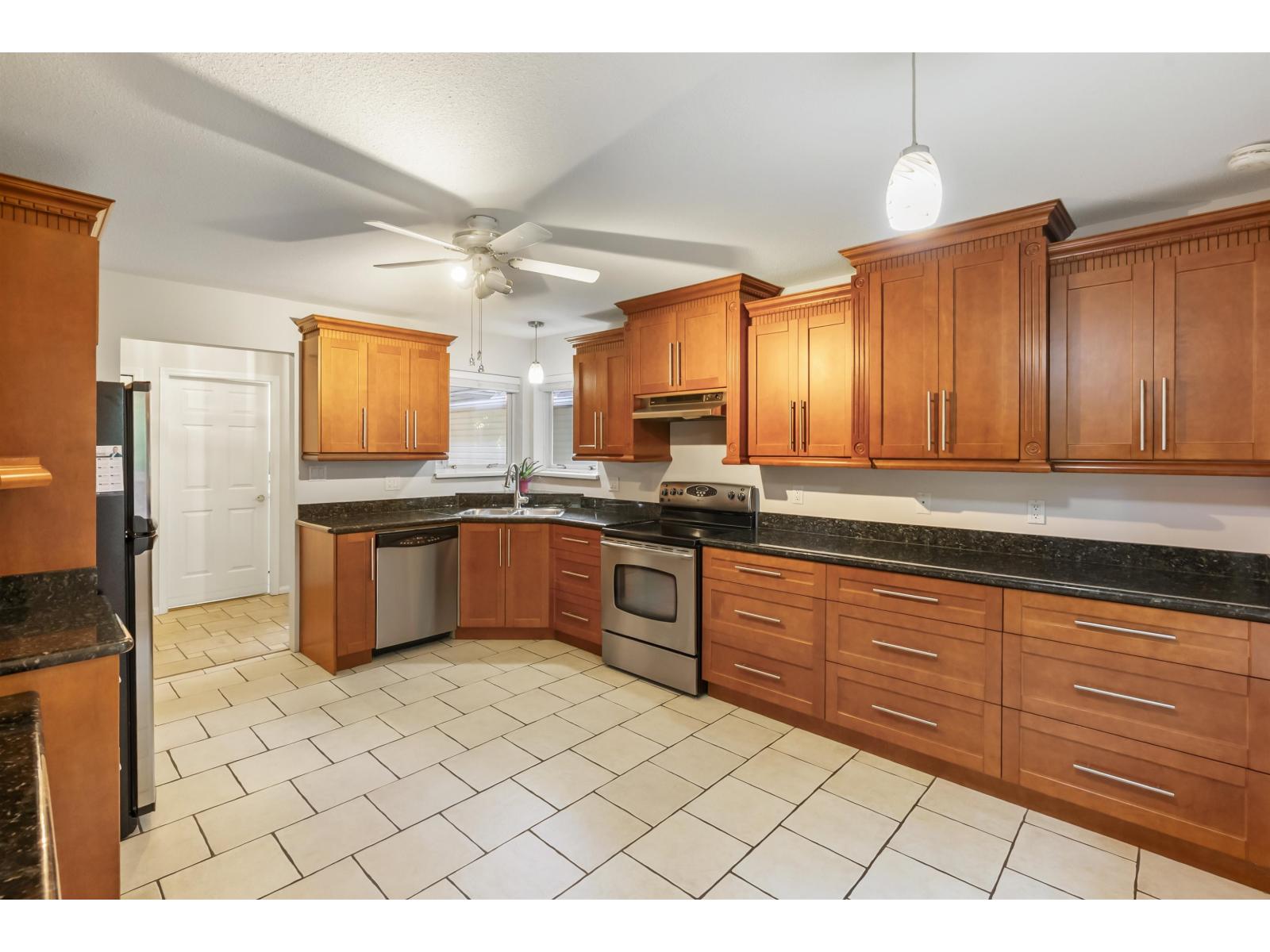 115 10172 141 Street, Surrey, British Columbia  V3T 4P6 - Photo 3 - R3047720