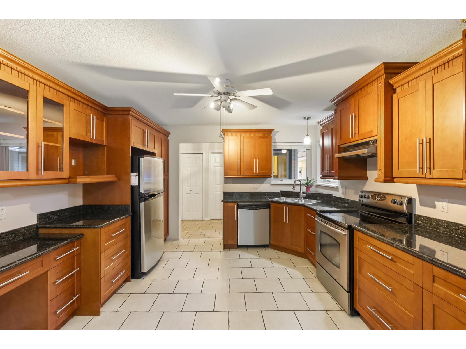 115 10172 141 Street, Surrey, British Columbia  V3T 4P6 - Photo 5 - R3047720