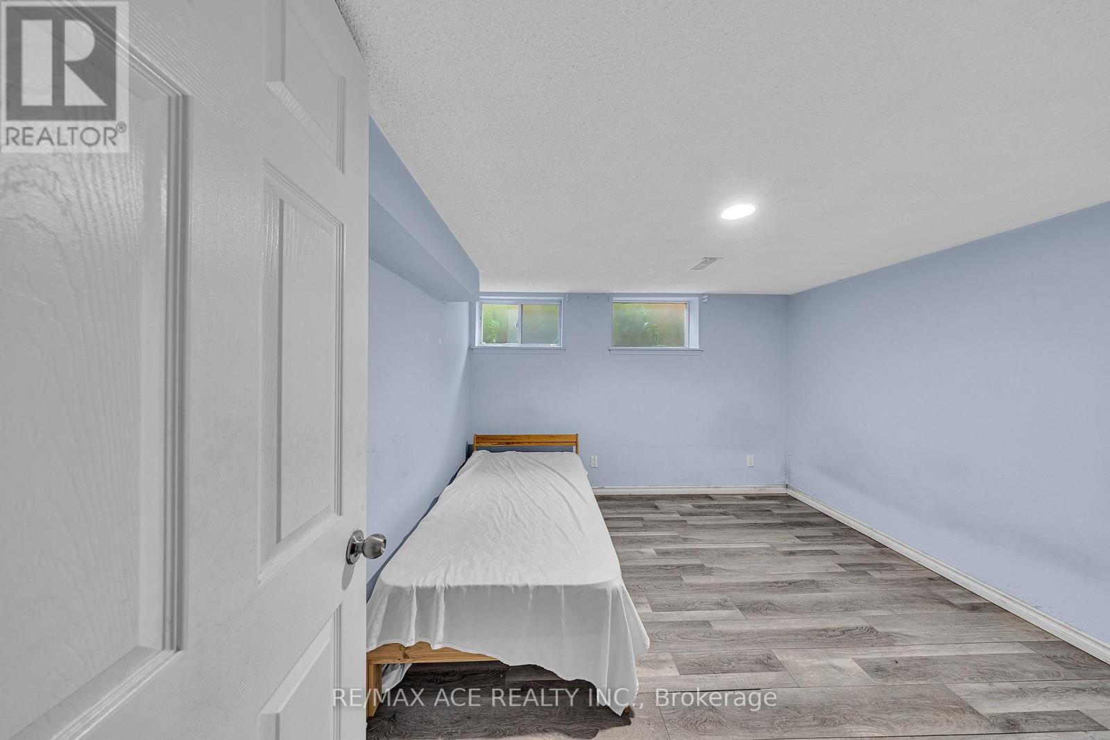 3 Hogan Drive, Toronto (Woburn), Ontario  M1G 2H1 - Photo 29 - E12404310