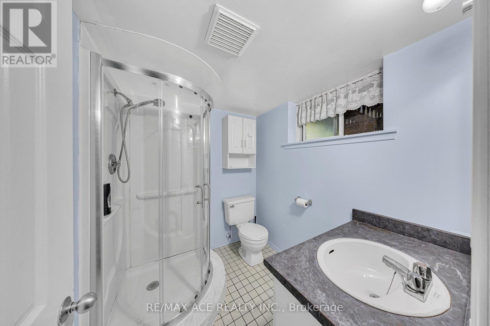 3 Hogan Drive, Toronto (Woburn), Ontario  M1G 2H1 - Photo 36 - E12404310