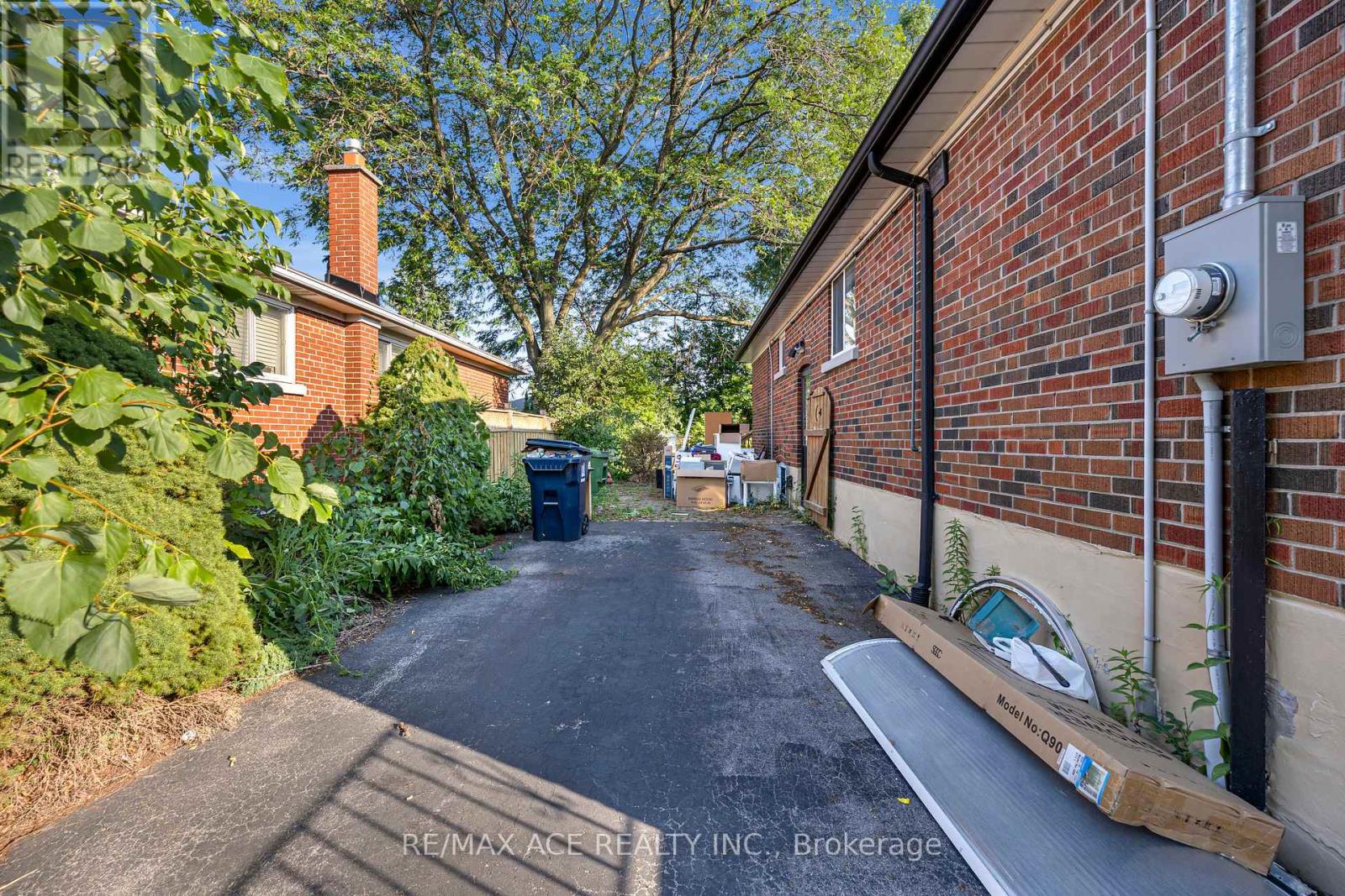 3 Hogan Drive, Toronto (Woburn), Ontario  M1G 2H1 - Photo 6 - E12404310