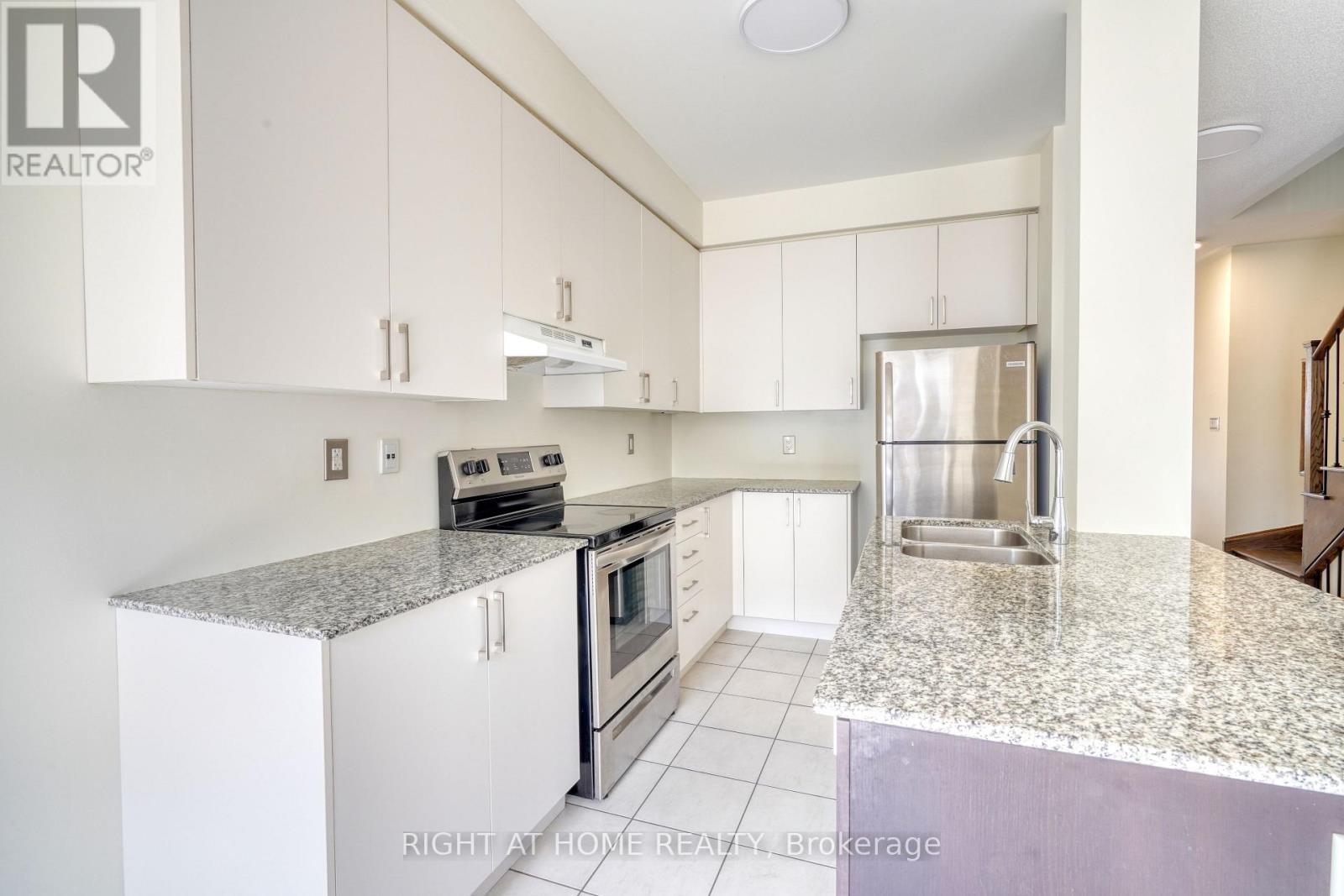53 Sandwell Street, Vaughan, Ontario  L4H 4R2 - Photo 13 - N12404299
