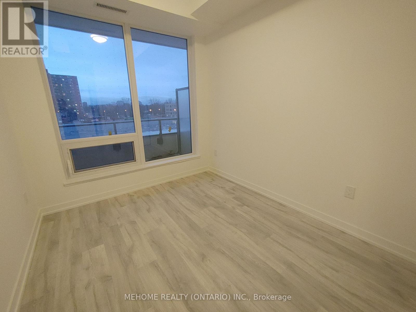 N343 - 7 Golden Lion Heights, Toronto, Ontario  M2M 0C1 - Photo 8 - C12404346