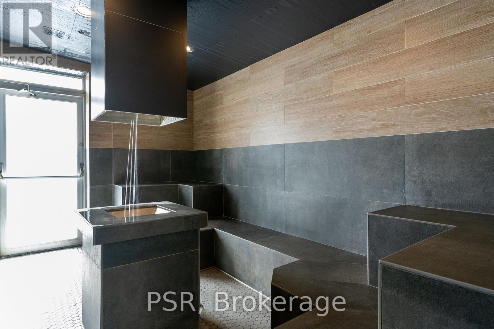 311 - 3018 Yonge Street, Toronto, Ontario  M4N 0A5 - Photo 38 - C12404401