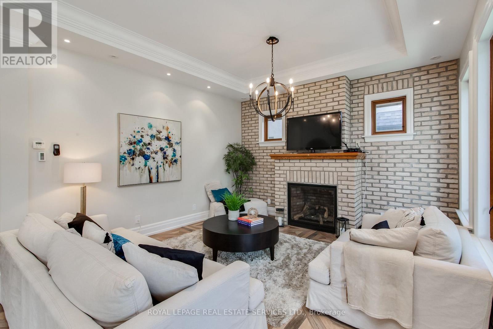441 Oriole Parkway, Toronto (Yonge-Eglinton), Ontario  M5P 2H7 - Photo 19 - C12404506