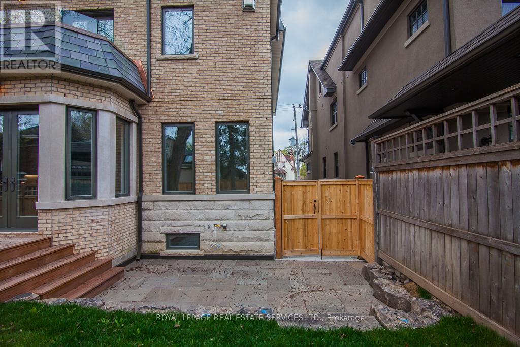 441 Oriole Parkway, Toronto (Yonge-Eglinton), Ontario  M5P 2H7 - Photo 43 - C12404506