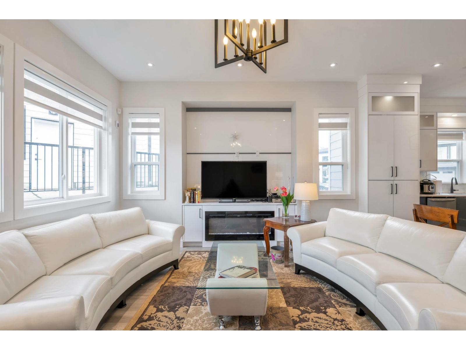 Property at 46077 CRESTVIEW DRIVE image 3