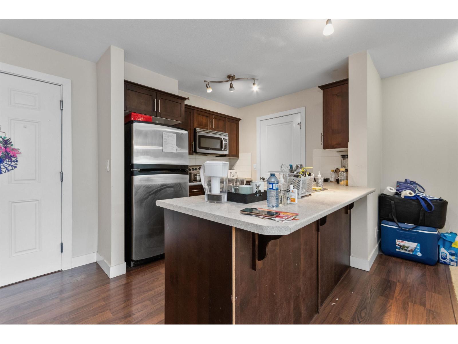 212 46150 Bole Avenue, Chilliwack Proper East, Chilliwack, British Columbia  V2P 0B7 - Photo 2 - R3047350