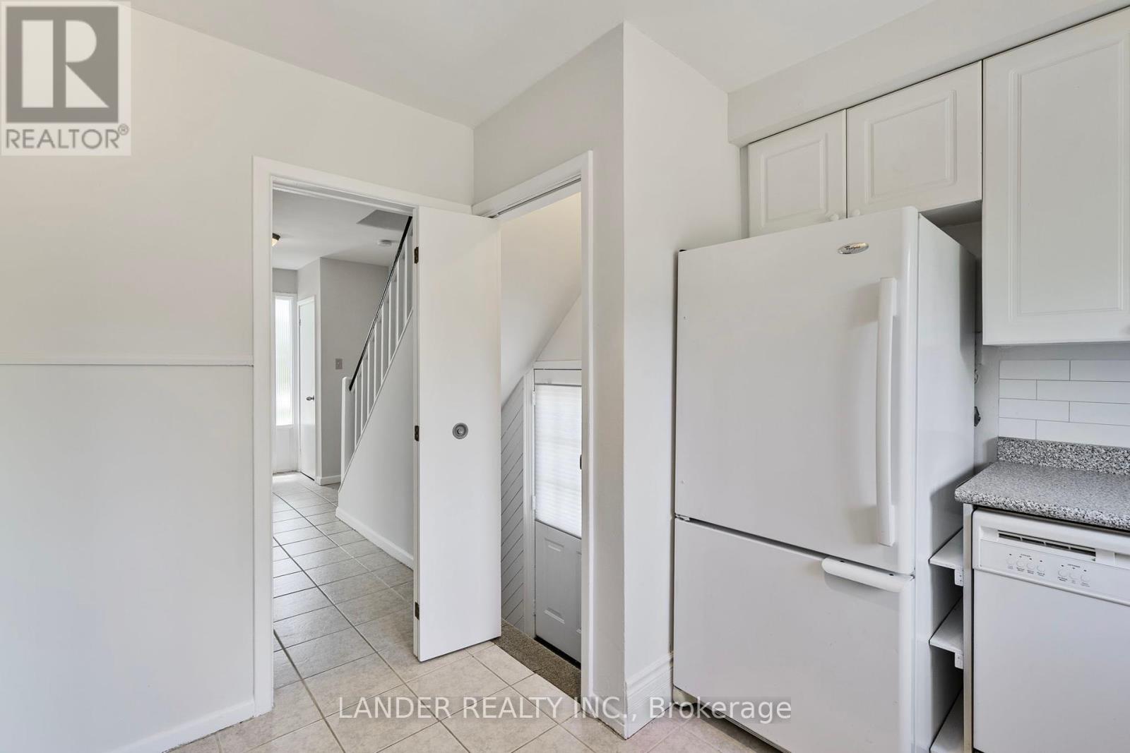 80 Minerva Avenue, Toronto, Ontario  M1M 1V5 - Photo 11 - E12404440