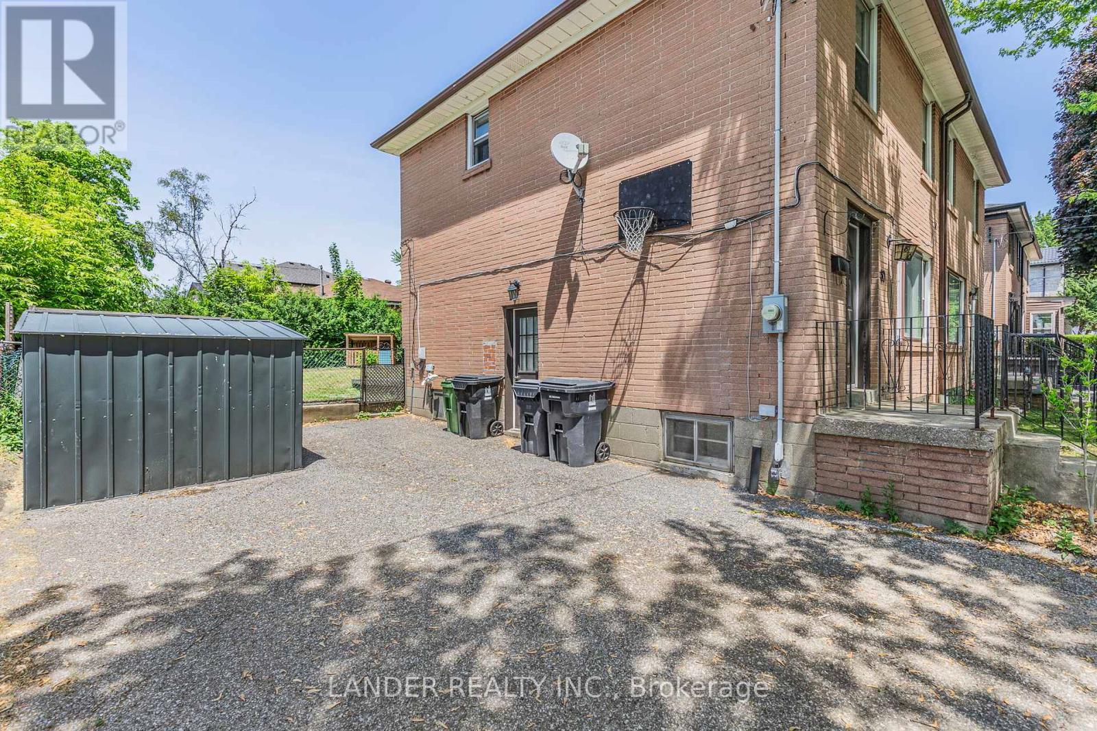 80 Minerva Avenue, Toronto, Ontario  M1M 1V5 - Photo 27 - E12404440