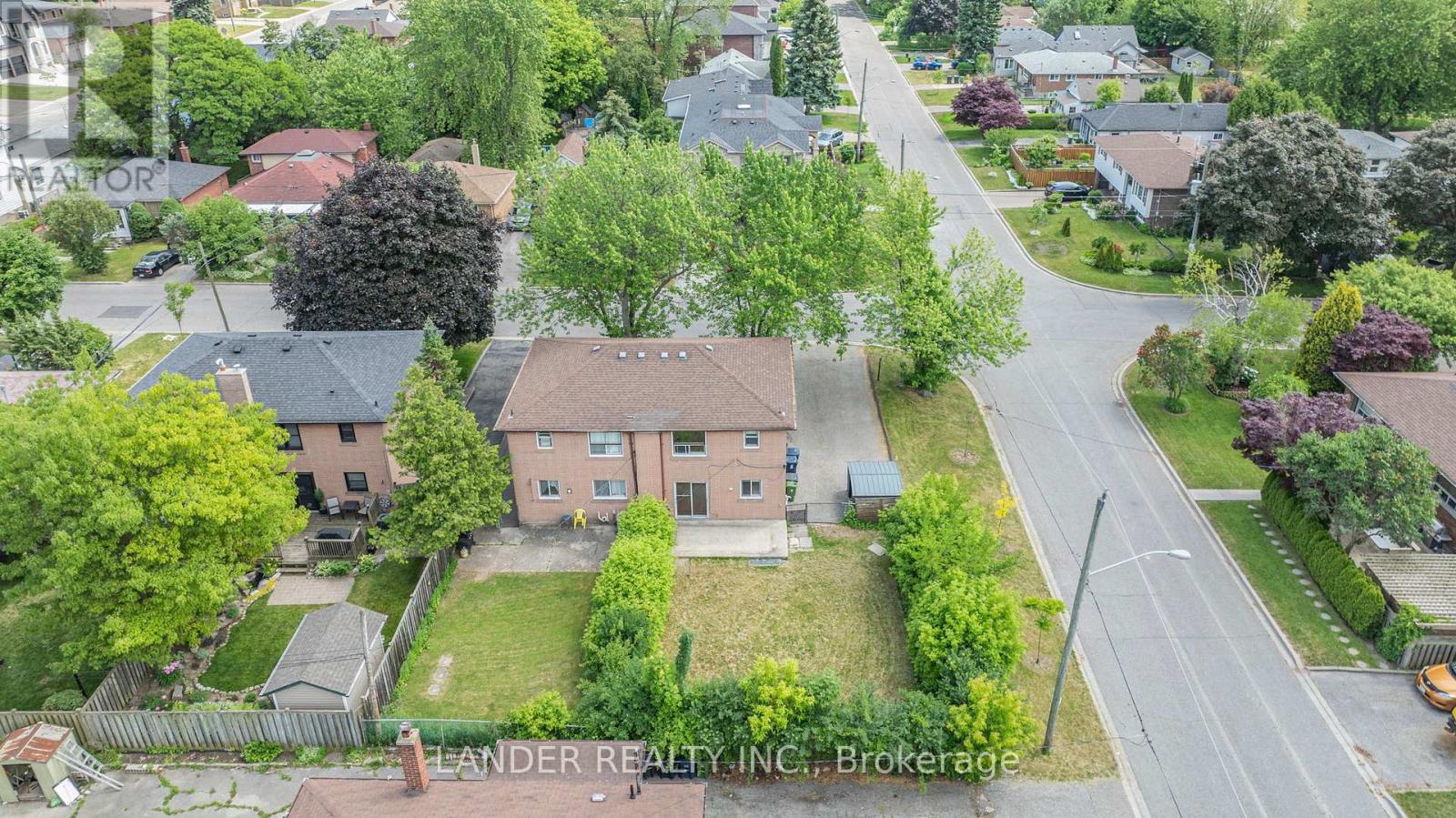 80 Minerva Avenue, Toronto, Ontario  M1M 1V5 - Photo 34 - E12404440