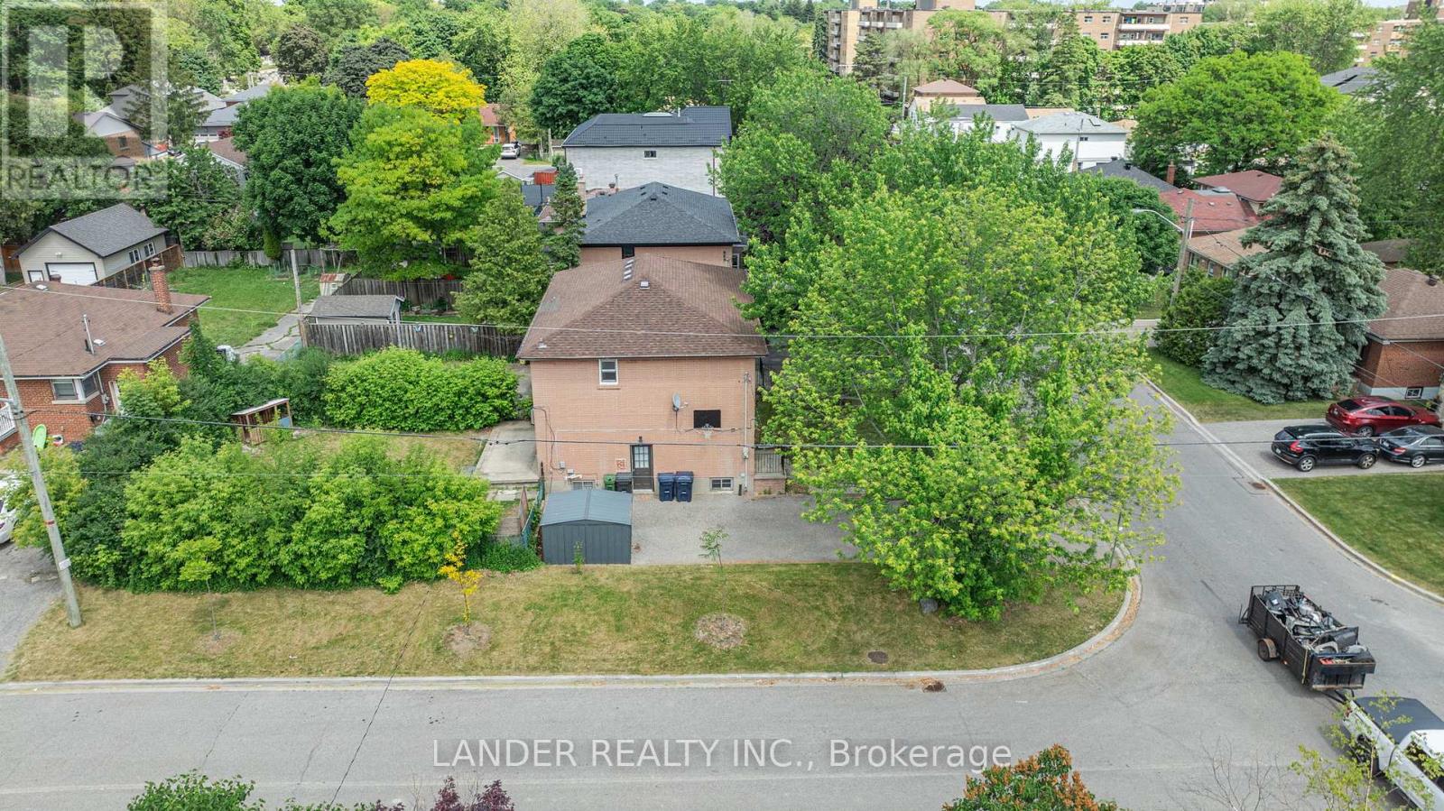 80 Minerva Avenue, Toronto, Ontario  M1M 1V5 - Photo 35 - E12404440