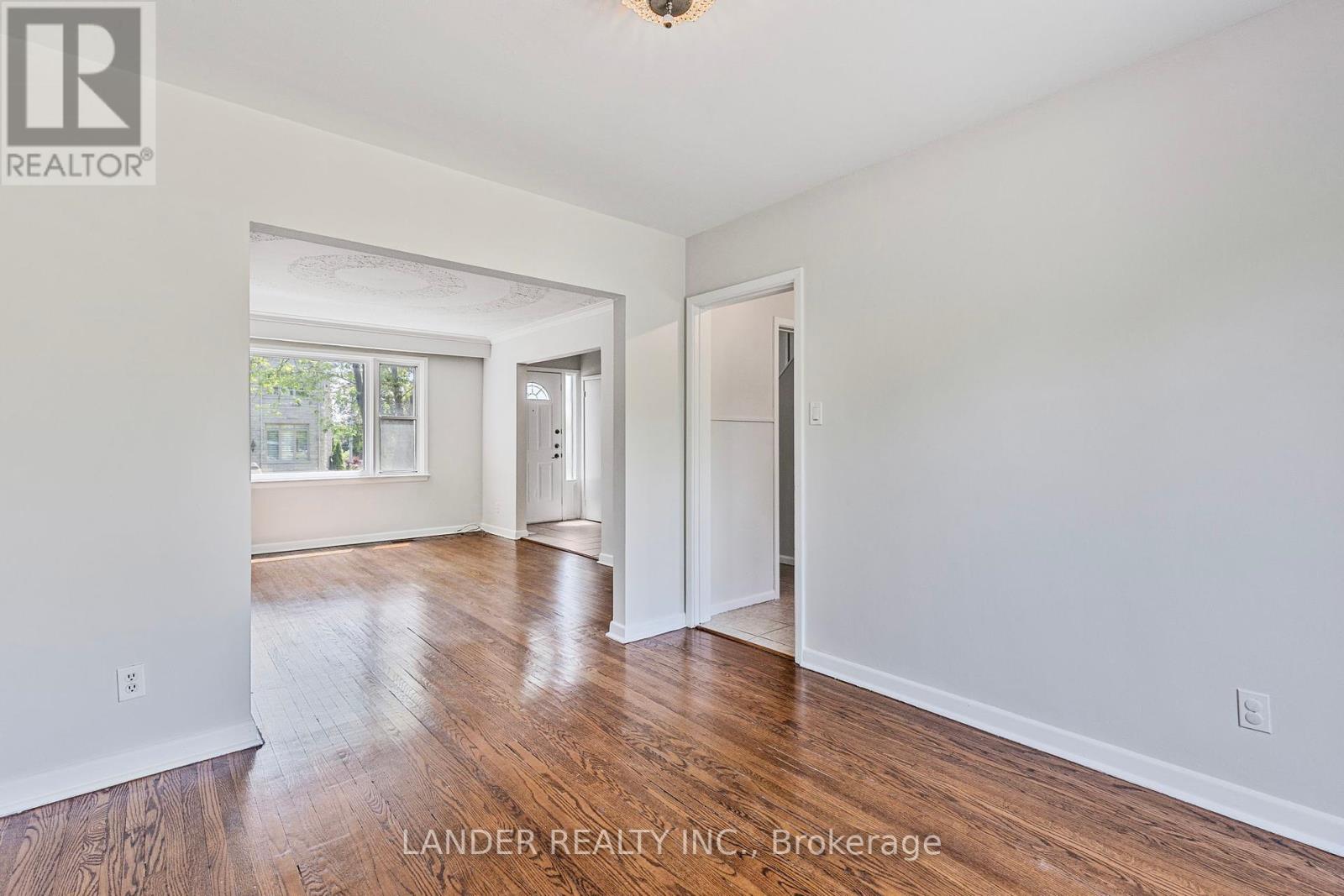 80 Minerva Avenue, Toronto, Ontario  M1M 1V5 - Photo 9 - E12404440
