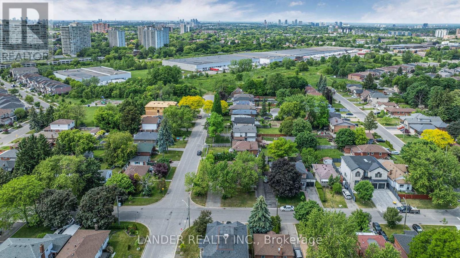 82 Minerva Avenue, Toronto, Ontario  M1M 1V5 - Photo 23 - E12404456